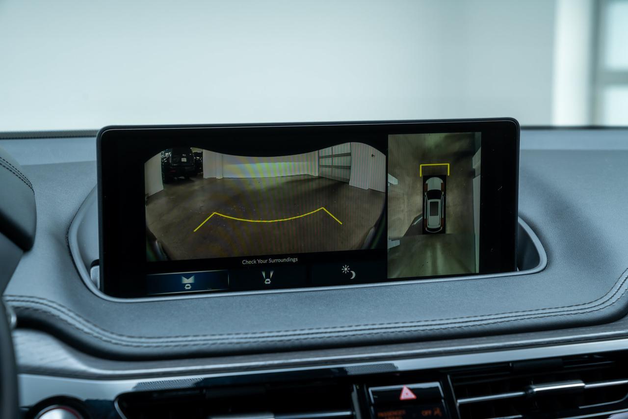 2022 Acura MDX Advance 3rd Row Seating / ELS Studio 3D Audio / Moonroof Portland OR