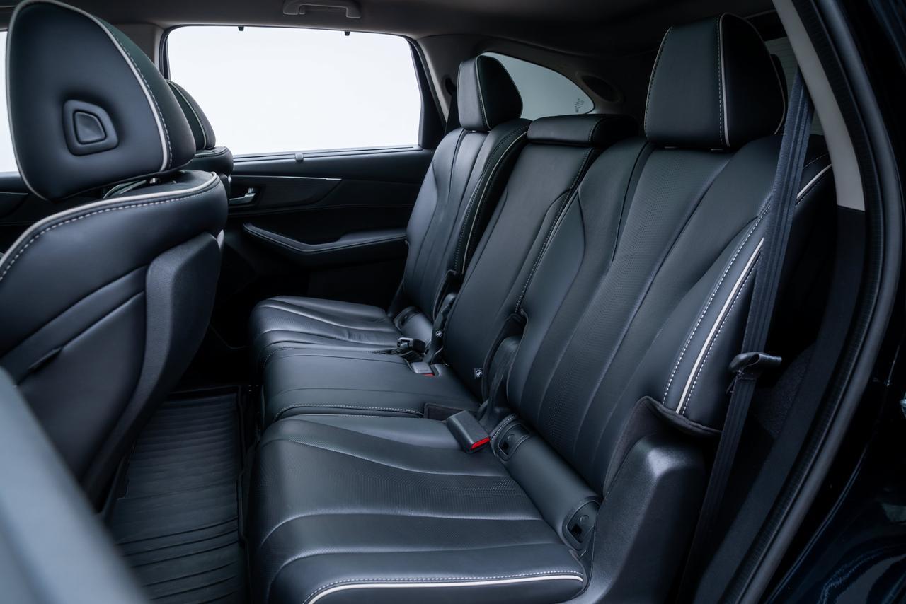 2022 Acura MDX Advance 3rd Row Seating / ELS Studio 3D Audio / Moonroof Portland OR