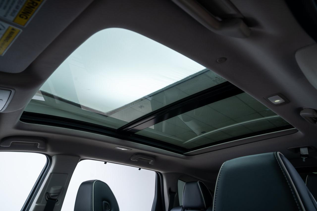2022 Acura MDX Advance 3rd Row Seating / ELS Studio 3D Audio / Moonroof Portland OR