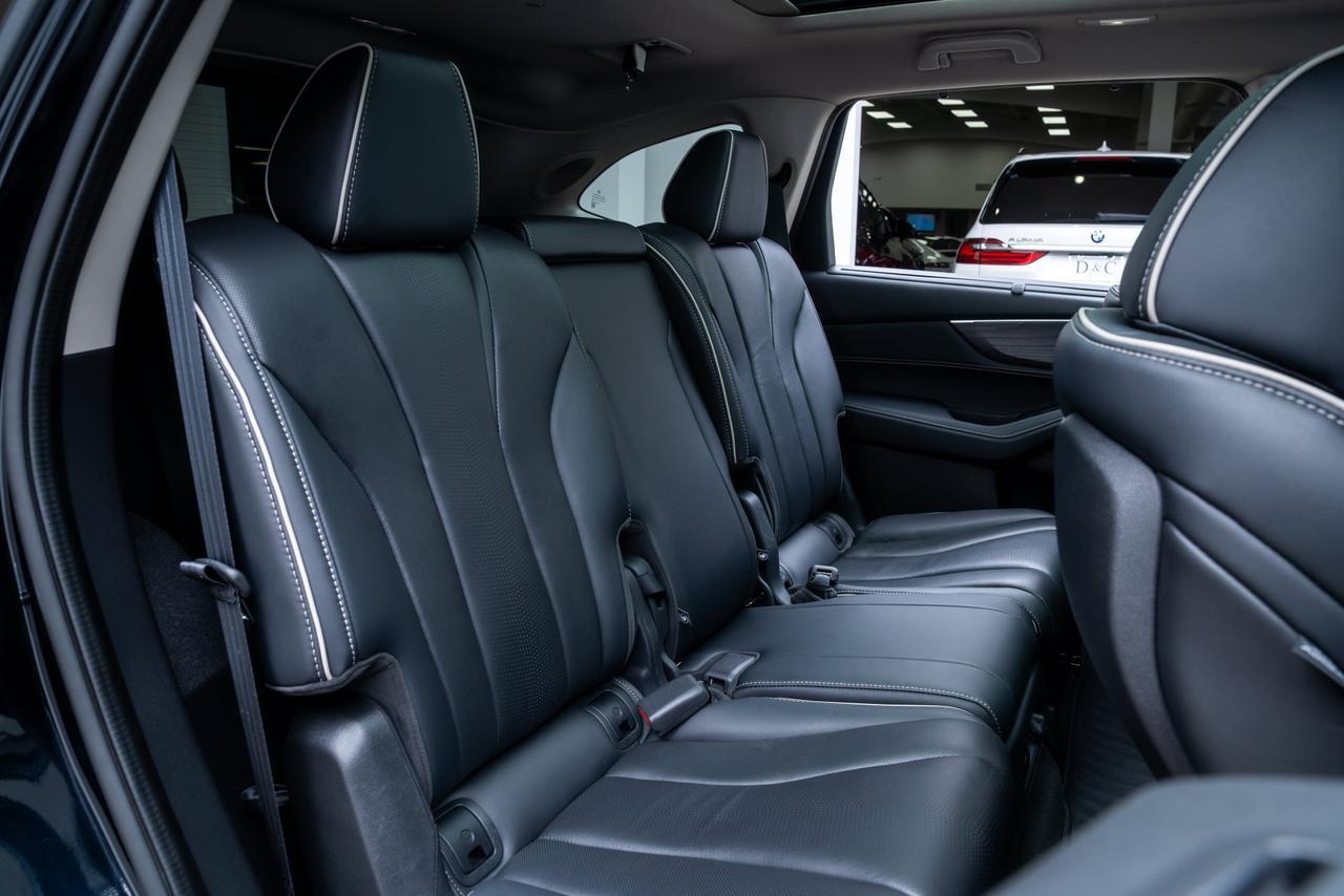 2022 Acura MDX Advance 3rd Row Seating / ELS Studio 3D Audio / Moonroof Portland OR