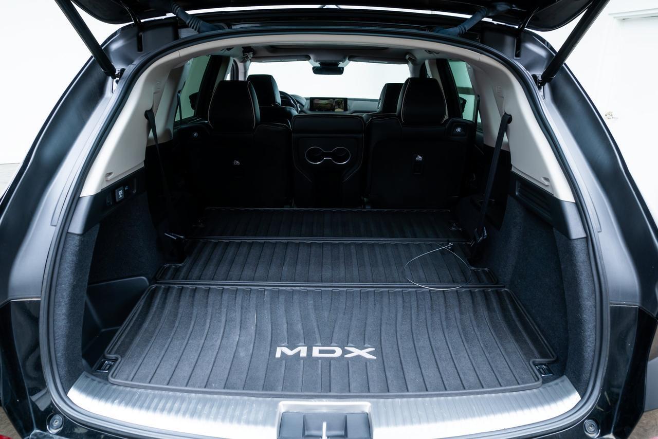 2022 Acura MDX Advance 3rd Row Seating / ELS Studio 3D Audio / Moonroof Portland OR