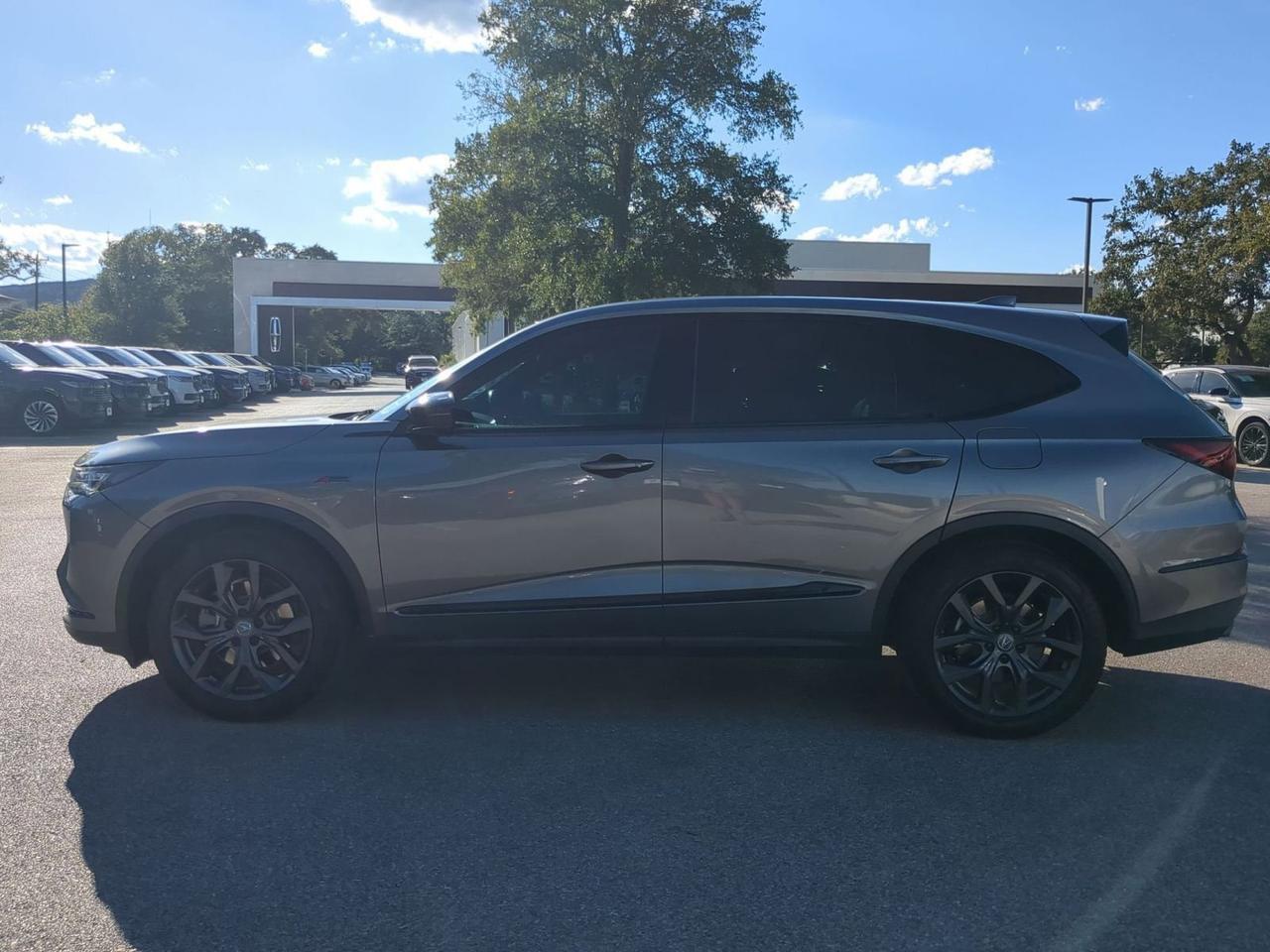 2022 Acura MDX w/A-Spec Package