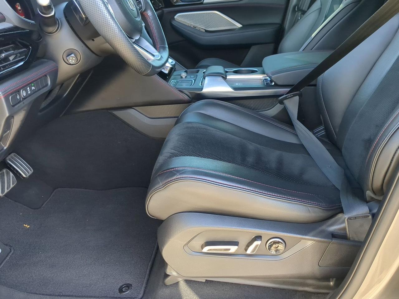 2022 Acura MDX w/A-Spec Package