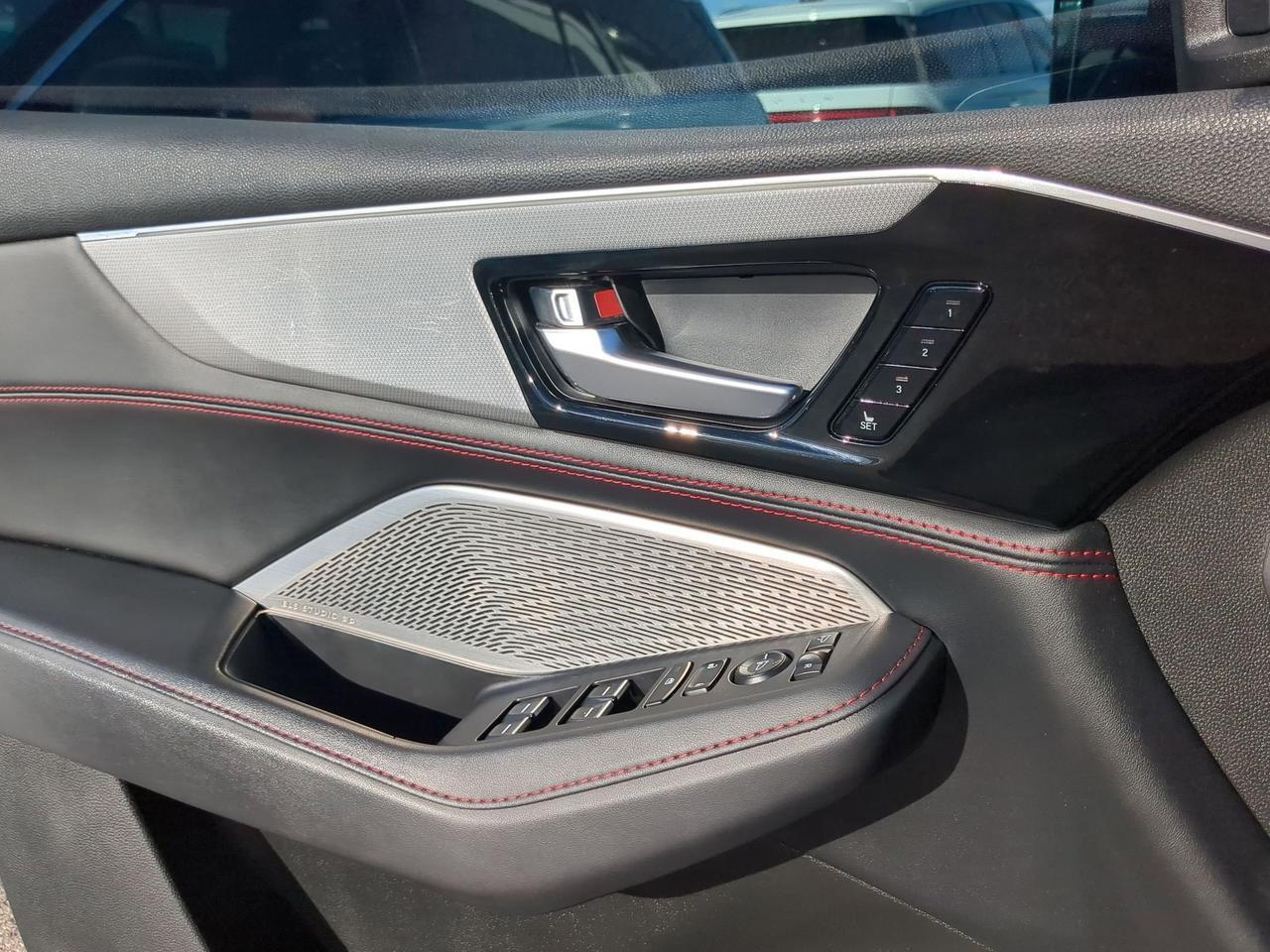 2022 Acura MDX w/A-Spec Package