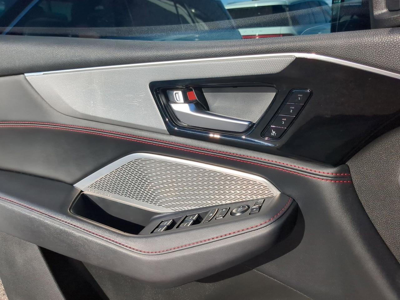 2022 Acura MDX w/A-Spec Package