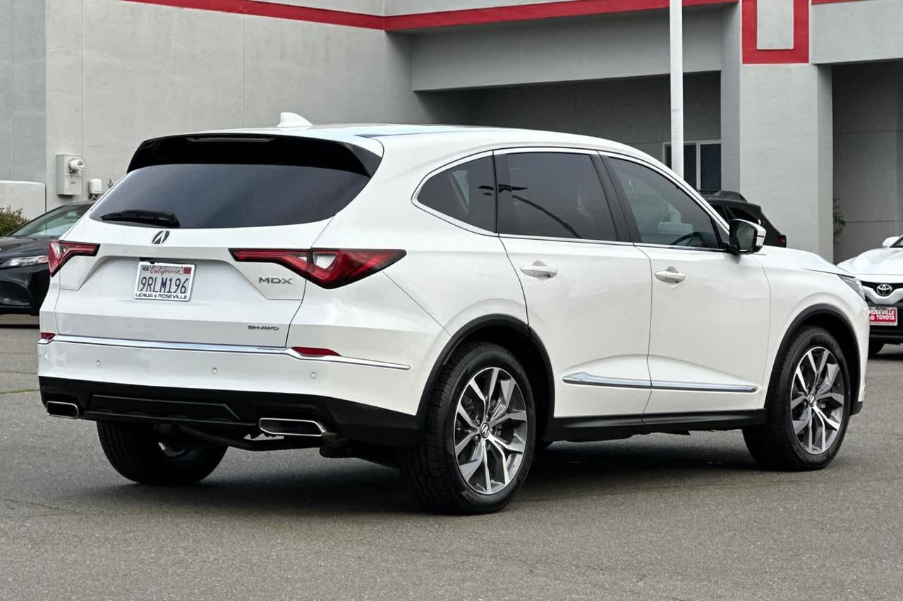 2022 Acura MDX w/Technology Package