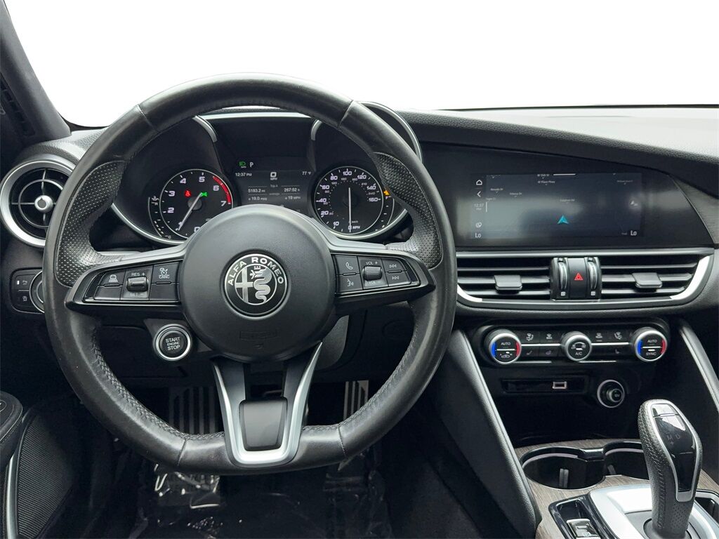 2022 Alfa Romeo Giulia Ti NAV,CAM,PANO,HTD STS,BLIND SPOT,19&quot; WLS Plano TX