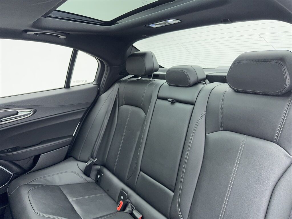 2022 Alfa Romeo Giulia Ti NAV,CAM,PANO,HTD STS,BLIND SPOT,19&quot; WLS Plano TX