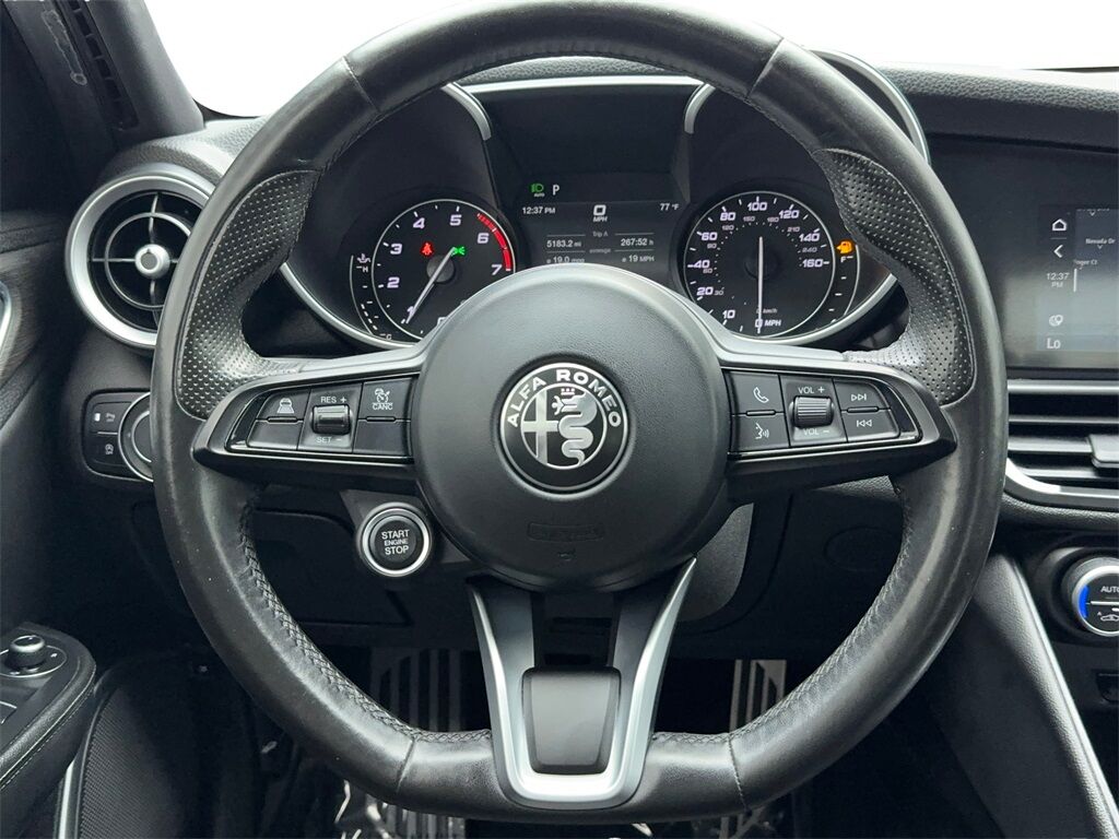 2022 Alfa Romeo Giulia Ti NAV,CAM,PANO,HTD STS,BLIND SPOT,19&quot; WLS Plano TX