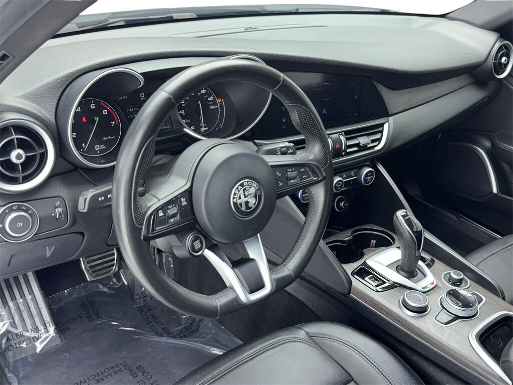 2022 Alfa Romeo Giulia Ti NAV,CAM,PANO,HTD STS,BLIND SPOT,19&quot; WLS Plano TX