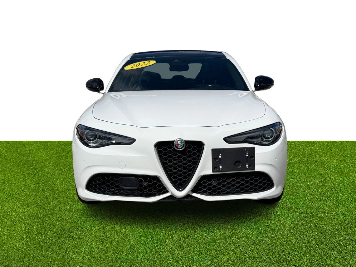 2022 Alfa Romeo Giulia Ti Veloce Sedan 4D