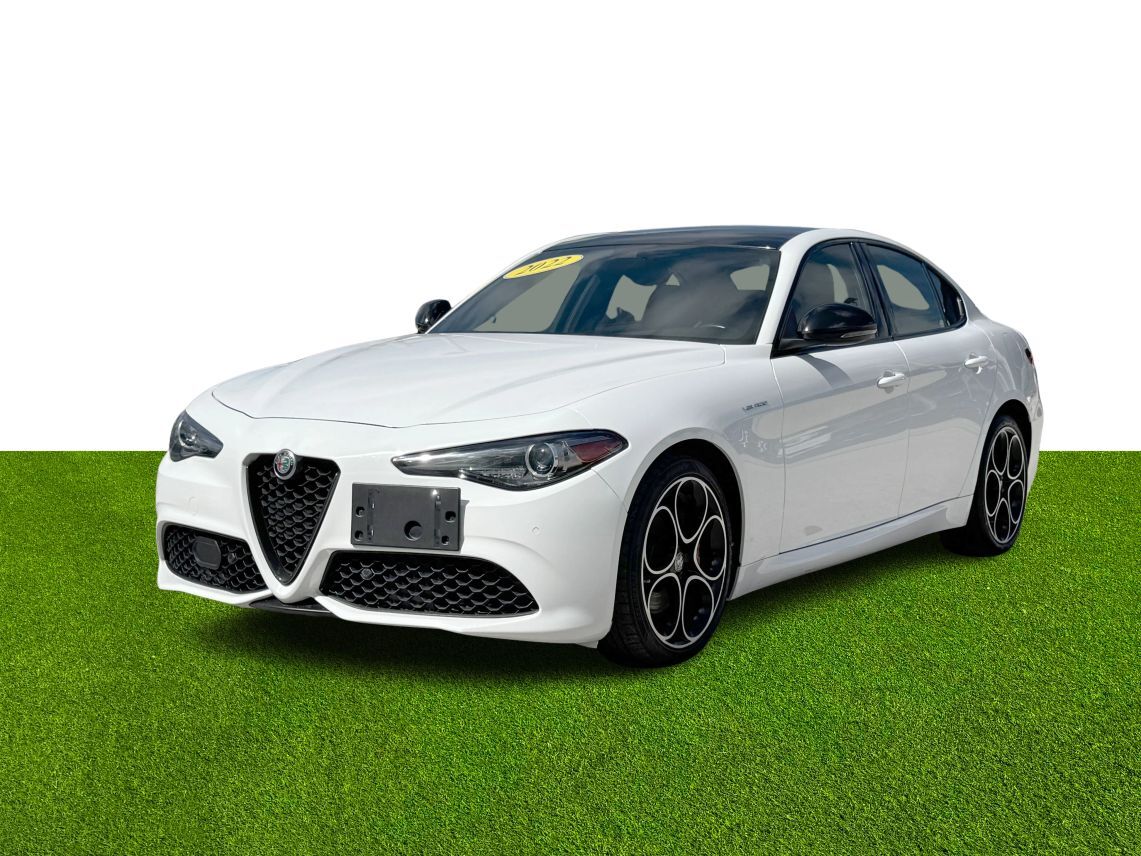 2022 Alfa Romeo Giulia Ti Veloce Sedan 4D