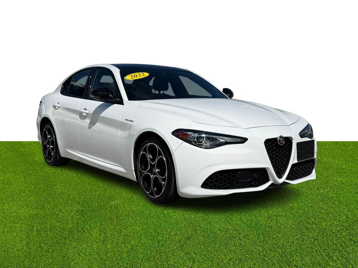 2022 Alfa Romeo Giulia Ti Veloce Sedan 4D