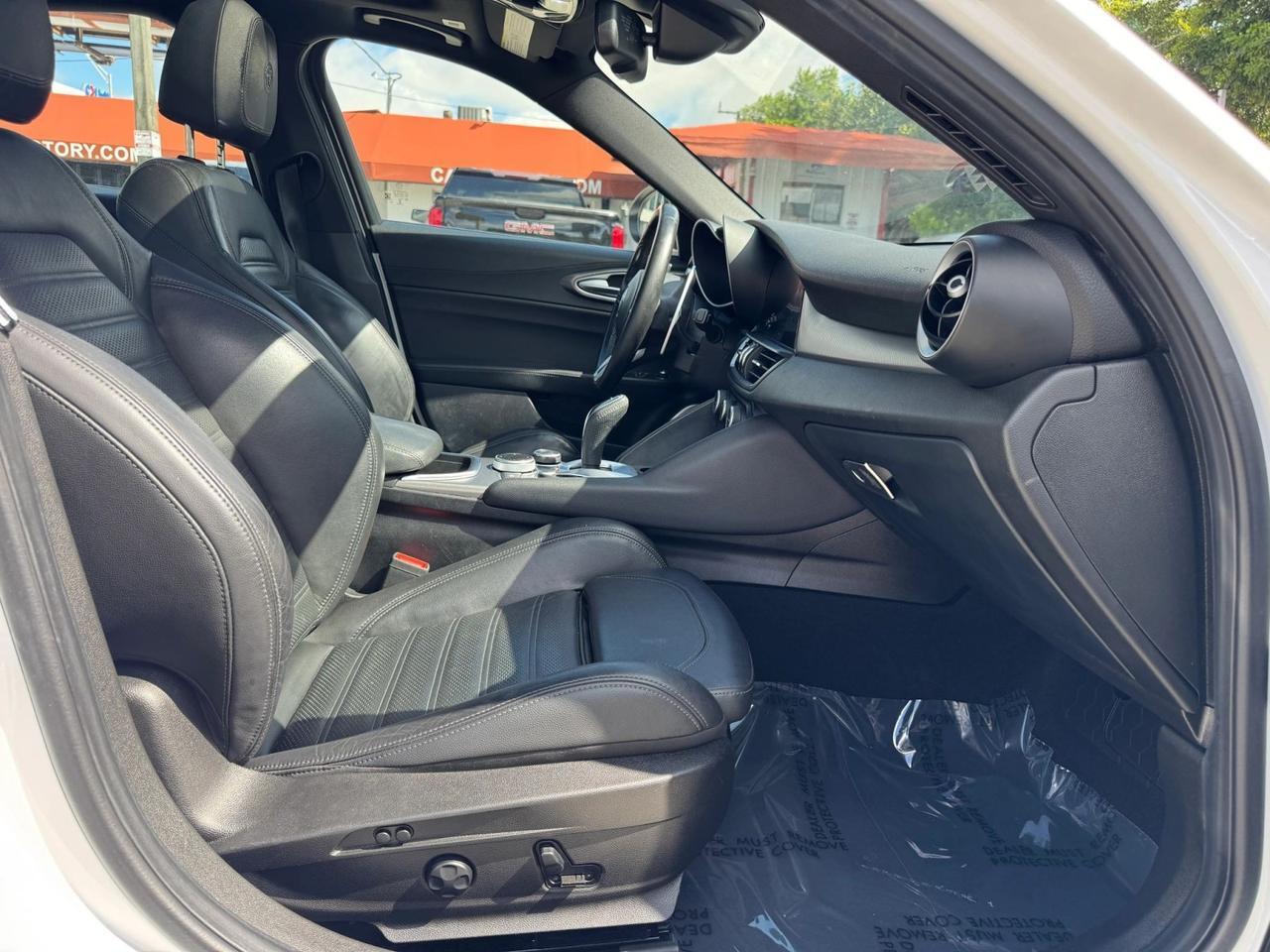 2022 Alfa Romeo Giulia Veloce Miami FL