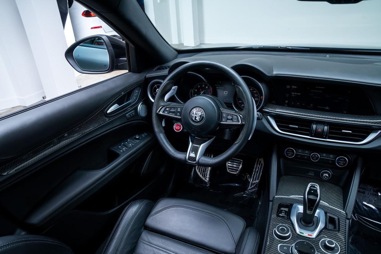 2022 Alfa Romeo Stelvio Quadrifoglio Intelligent Speed Assist Panoramic Roof Portland OR