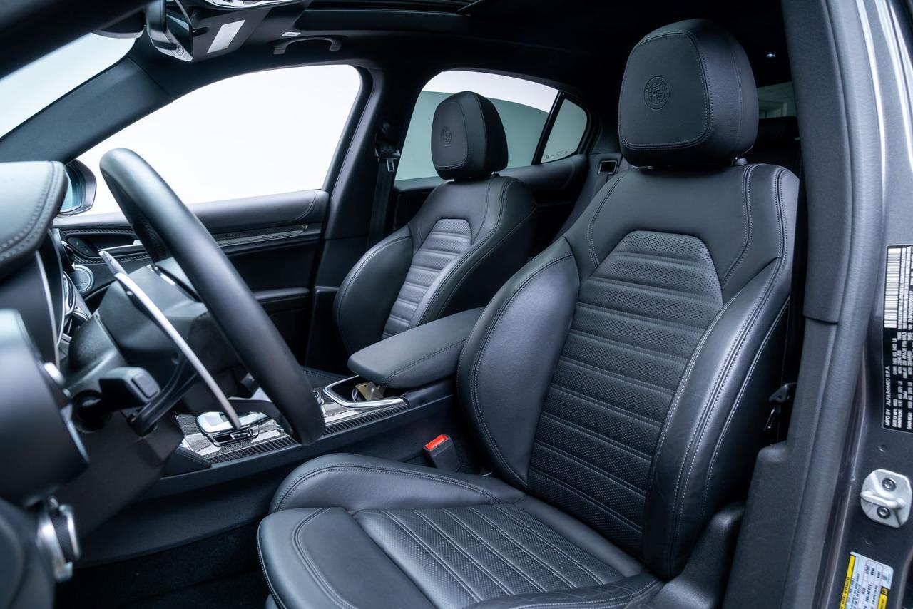 2022 Alfa Romeo Stelvio Quadrifoglio Intelligent Speed Assist Panoramic Roof Portland OR