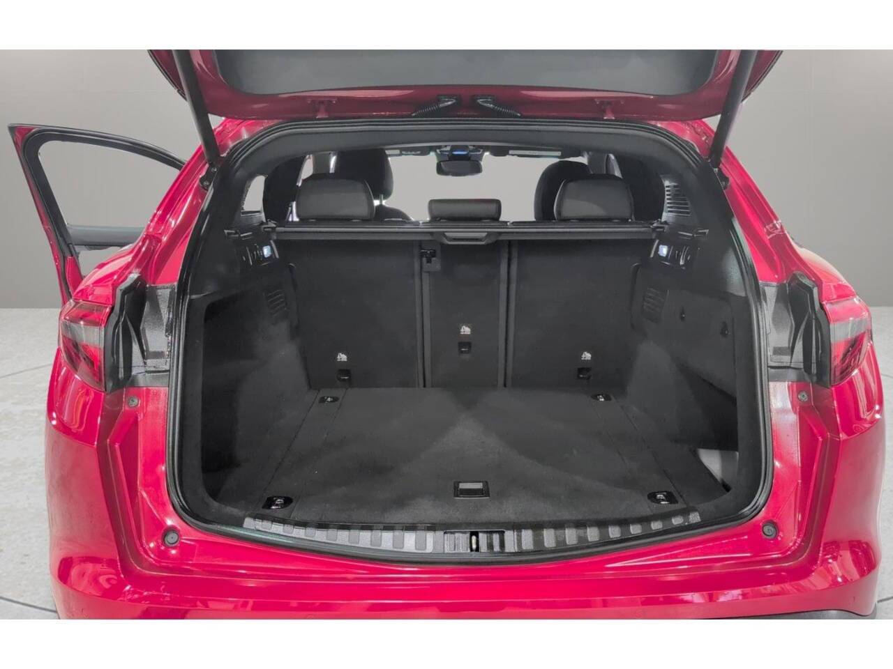 2022 Alfa Romeo Stelvio Sprint AWD 4dr Crossover Lake Orion MI