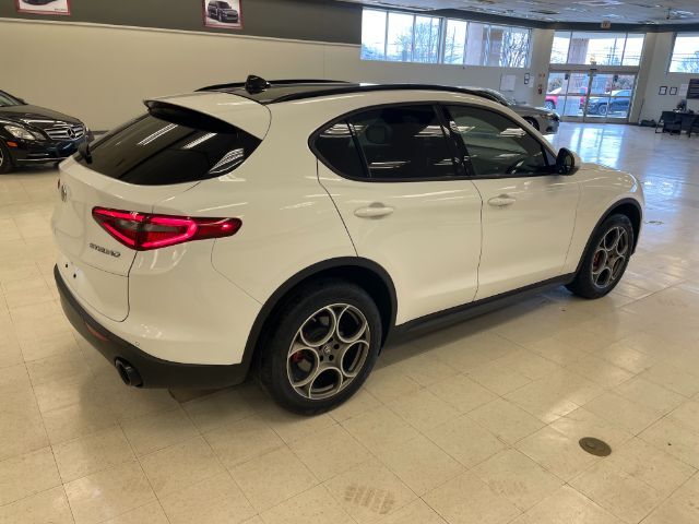2022 Alfa Romeo Stelvio Sprint AWD