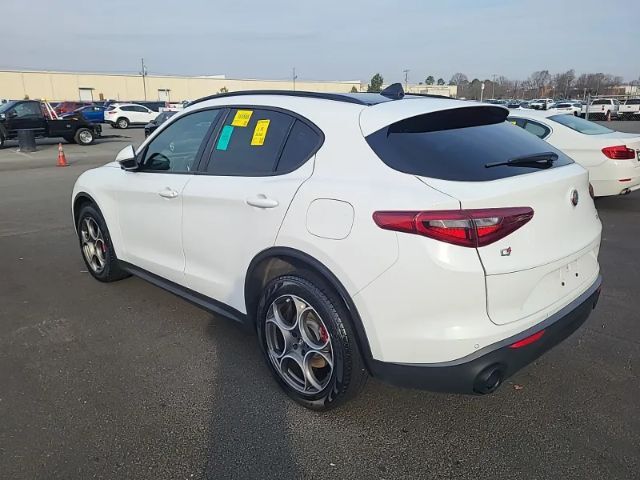 2022 Alfa Romeo Stelvio Sprint AWD