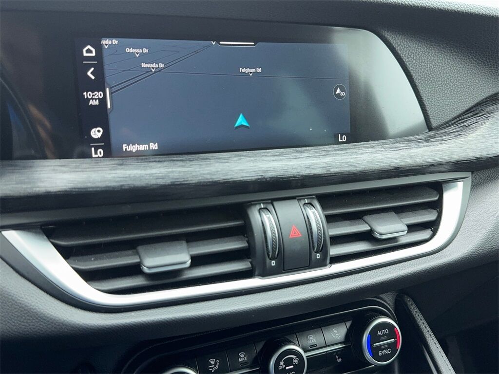 2022 Alfa Romeo Stelvio Sprint Plano TX