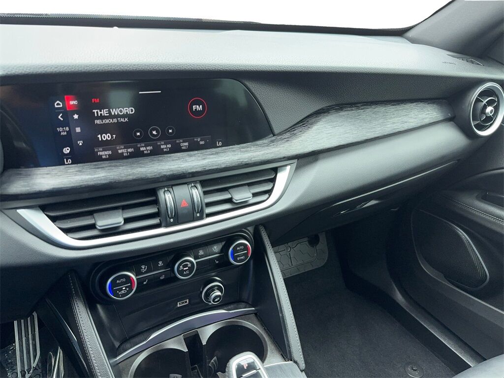 2022 Alfa Romeo Stelvio Sprint Plano TX
