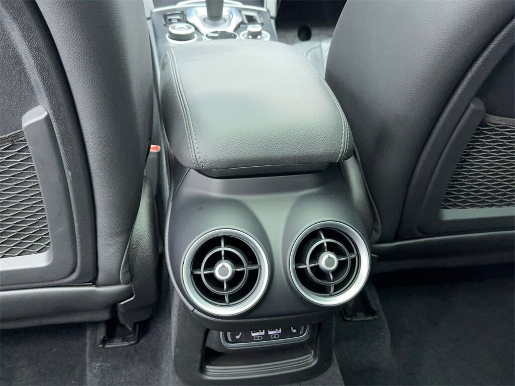 2022 Alfa Romeo Stelvio Sprint Plano TX