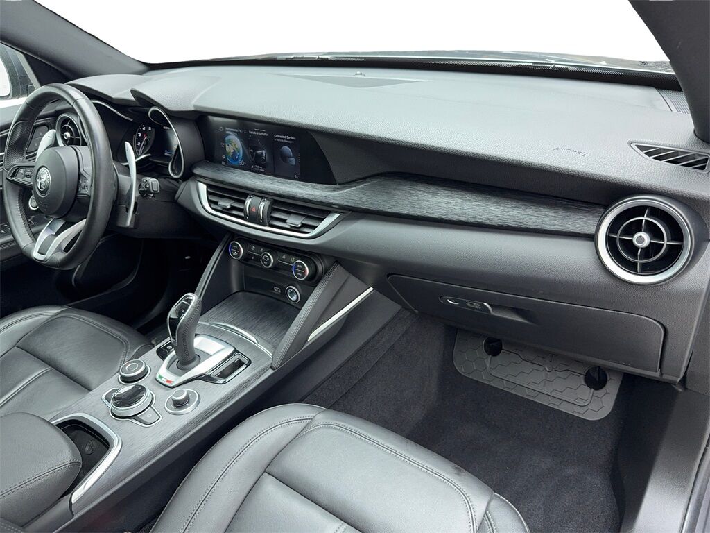 2022 Alfa Romeo Stelvio Sprint Plano TX