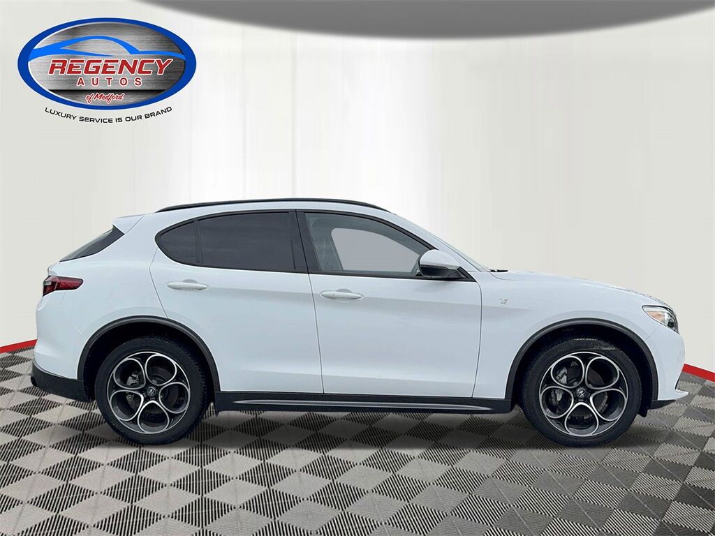2022 Alfa Romeo Stelvio Ti Medford NY