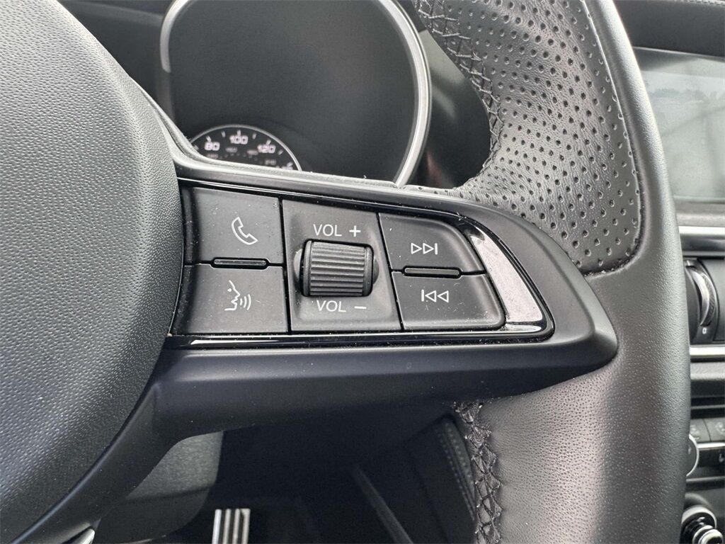 2022 Alfa Romeo Stelvio Ti Medford NY