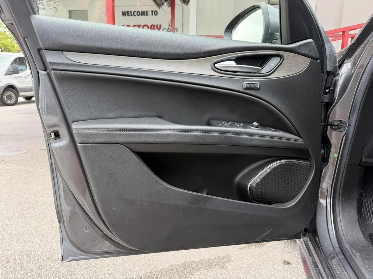 2022 Alfa Romeo Stelvio Ti Miami FL