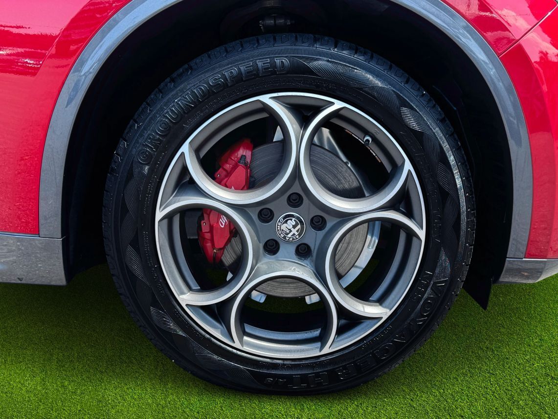 2022 Alfa Romeo Stelvio Ti Sport Utility 4D