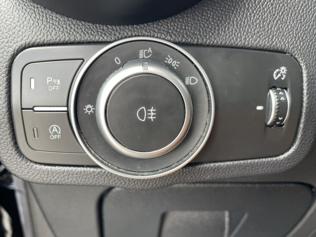 2022 Alfa Romeo Stelvio Ti~1 OWNER~CLEAN CARFAX~NAVIGATION~PANORAMIC SUNROOF~RAIN SENSING WIPERS~ONLINE FINANCE AND SHIPPING AVAILABLE!!!! Sarasota FL