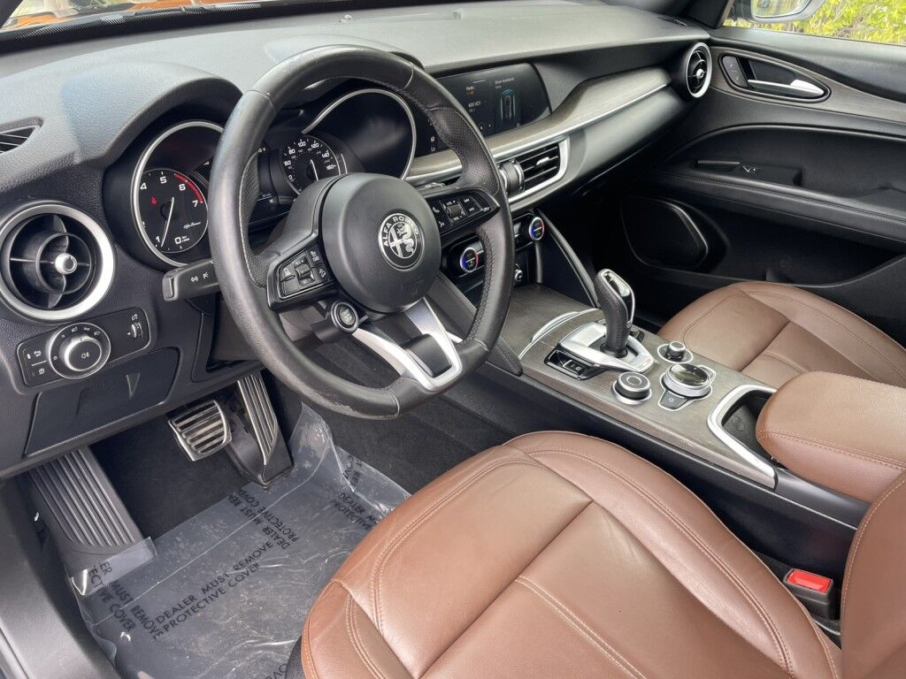 2022 Alfa Romeo Stelvio Ti~1 OWNER~CLEAN CARFAX~NAVIGATION~PANORAMIC SUNROOF~RAIN SENSING WIPERS~ONLINE FINANCE AND SHIPPING AVAILABLE!!!! Sarasota FL