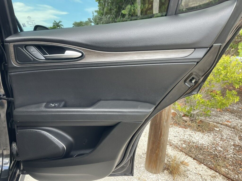 2022 Alfa Romeo Stelvio Ti~1 OWNER~CLEAN CARFAX~NAVIGATION~PANORAMIC SUNROOF~RAIN SENSING WIPERS~ONLINE FINANCE AND SHIPPING AVAILABLE!!!! Sarasota FL