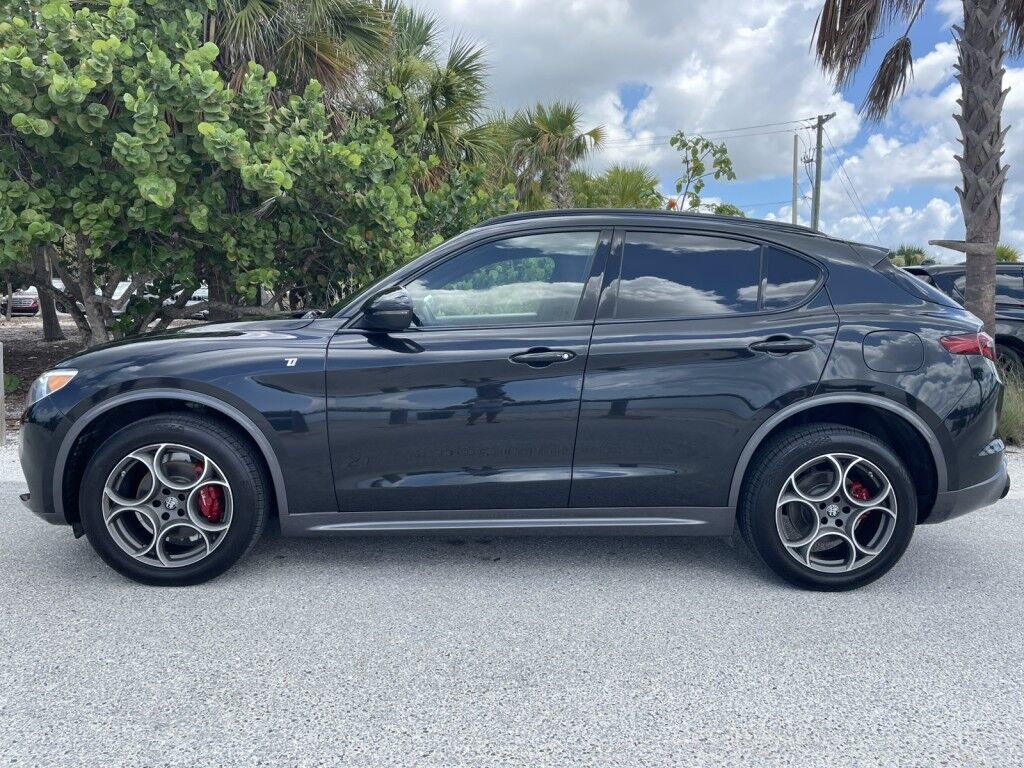 2022 Alfa Romeo Stelvio Ti~1 OWNER~CLEAN CARFAX~NAVIGATION~PANORAMIC SUNROOF~RAIN SENSING WIPERS~ONLINE FINANCE AND SHIPPING AVAILABLE!!!! Sarasota FL