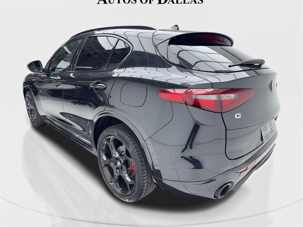 2022 Alfa Romeo Stelvio Veloce NAV,CAM,PANO,HTD STS,BLIND SPOT,21&quot; WLS Plano TX