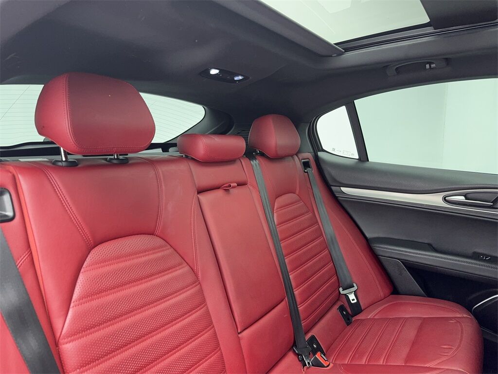 2022 Alfa Romeo Stelvio Veloce NAV,CAM,PANO,HTD STS,BLIND SPOT,21&quot; WLS Plano TX