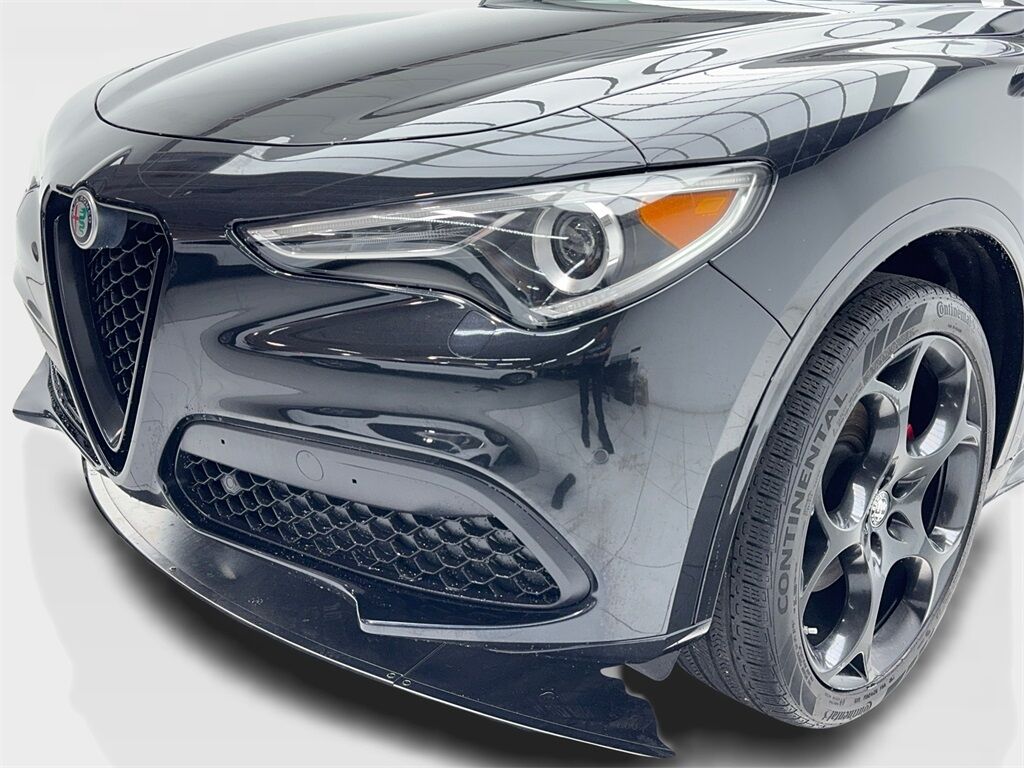 2022 Alfa Romeo Stelvio Veloce NAV,CAM,PANO,HTD STS,BLIND SPOT,21&quot; WLS Plano TX