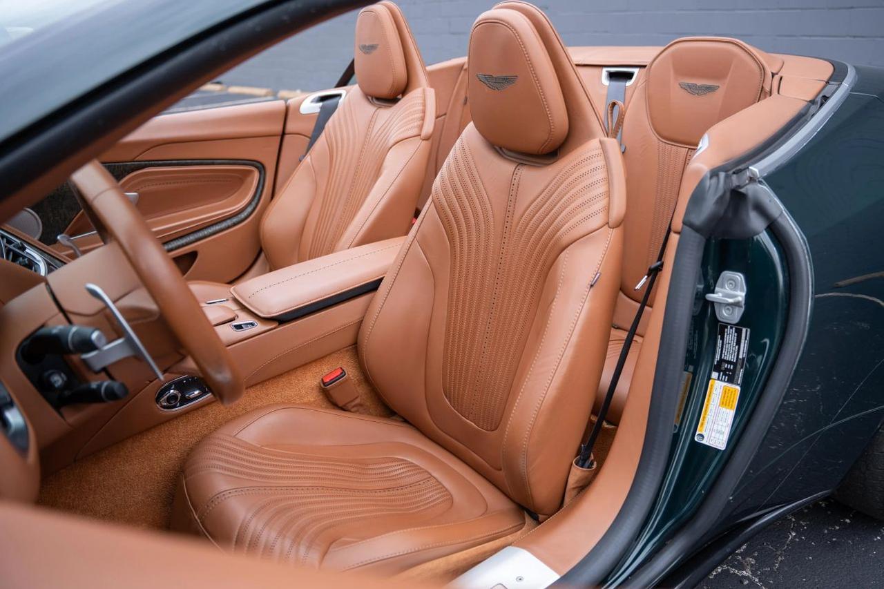 2022 Aston Martin DB11