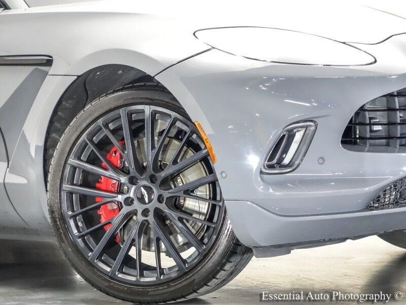 2022 Aston Martin DBX