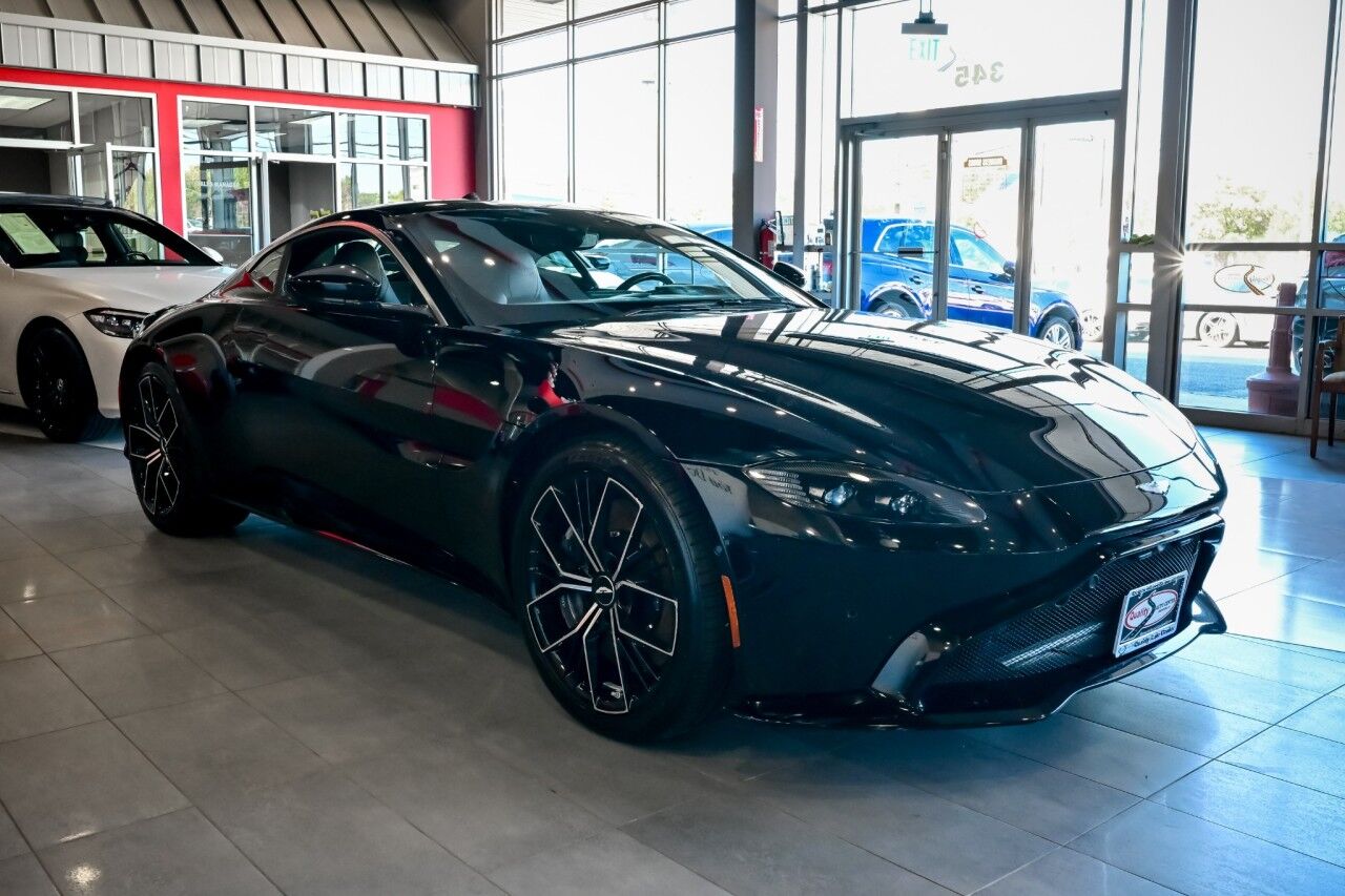 2022 Aston Martin Vantage