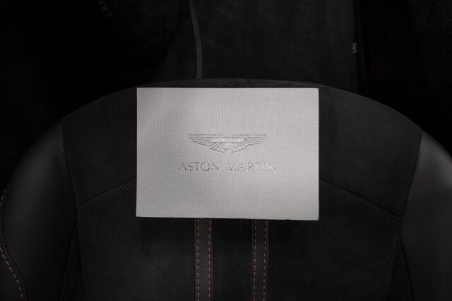 2022 Aston Martin Vantage Coupe ($191,586 MSRP!!) *$50,000 IN FACTORY OPTIONS* *CARBON CERAMIC BRAKES* *ONLY 5100 MILES* *1-OWNER* San Diego CA