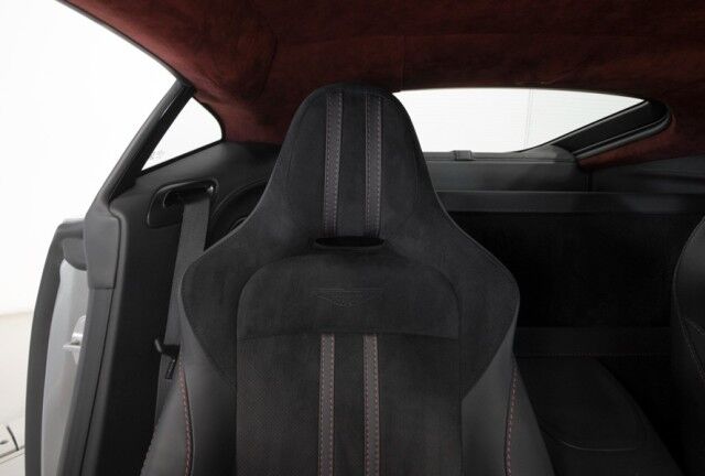 2022 Aston Martin Vantage Coupe ($191,586 MSRP!!) *$50,000 IN FACTORY OPTIONS* *CARBON CERAMIC BRAKES* *ONLY 5100 MILES* *1-OWNER* San Diego CA