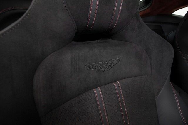 2022 Aston Martin Vantage Coupe ($191,586 MSRP!!) *$50,000 IN FACTORY OPTIONS* *CARBON CERAMIC BRAKES* *ONLY 5100 MILES* *1-OWNER* San Diego CA