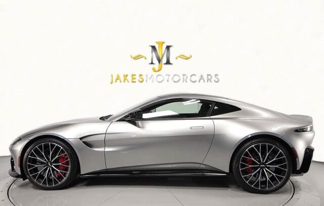 2022 Aston Martin Vantage Coupe ($191,586 MSRP!!) *$50,000 IN FACTORY OPTIONS* *CARBON CERAMIC BRAKES* *ONLY 5100 MILES* *1-OWNER* San Diego CA