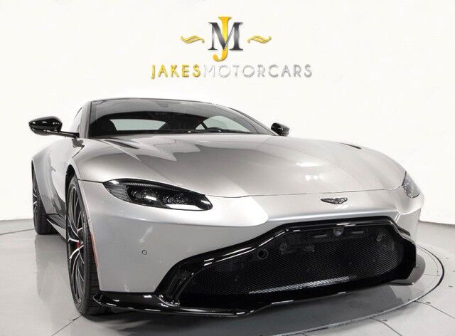 2022 Aston Martin Vantage Coupe ($191,586 MSRP!!) *$50,000 IN FACTORY OPTIONS* *CARBON CERAMIC BRAKES* *ONLY 5100 MILES* *1-OWNER* San Diego CA