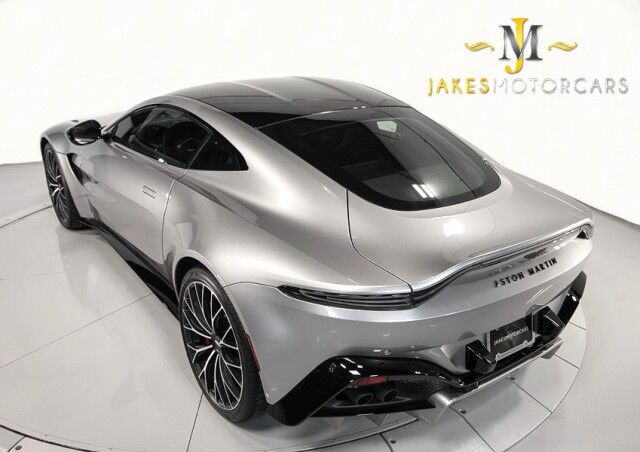 2022 Aston Martin Vantage Coupe ($191,586 MSRP!!) *$50,000 IN FACTORY OPTIONS* *CARBON CERAMIC BRAKES* *ONLY 5100 MILES* *1-OWNER* San Diego CA