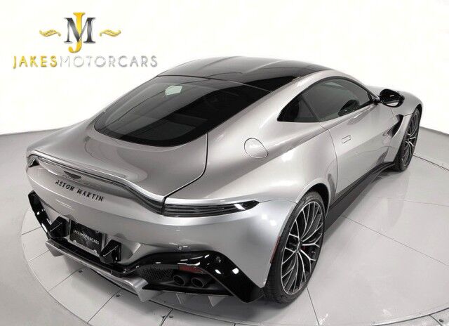 2022 Aston Martin Vantage Coupe ($191,586 MSRP!!) *$50,000 IN FACTORY OPTIONS* *CARBON CERAMIC BRAKES* *ONLY 5100 MILES* *1-OWNER* San Diego CA