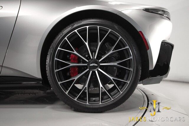 2022 Aston Martin Vantage Coupe ($191,586 MSRP!!) *$50,000 IN FACTORY OPTIONS* *CARBON CERAMIC BRAKES* *ONLY 5100 MILES* *1-OWNER* San Diego CA