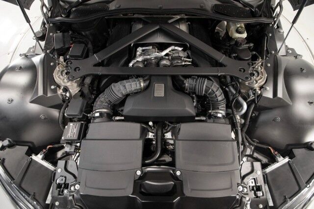 2022 Aston Martin Vantage Coupe ($191,586 MSRP!!) *$50,000 IN FACTORY OPTIONS* *CARBON CERAMIC BRAKES* *ONLY 5100 MILES* *1-OWNER* San Diego CA